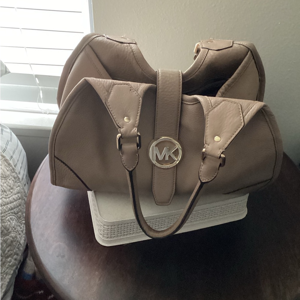 Michael Kors tan handbag